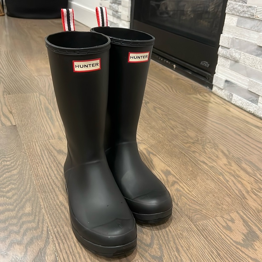 Hunter Black Rain Boots Size 8